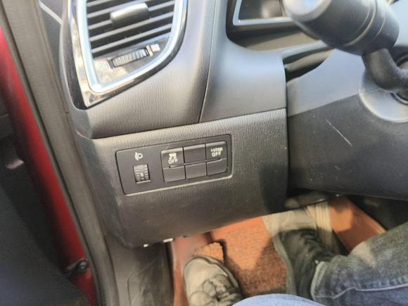 [上海·沪B] 二手马自达马自达3 昂克赛拉2014款 三厢 2.0L 自动旗舰型