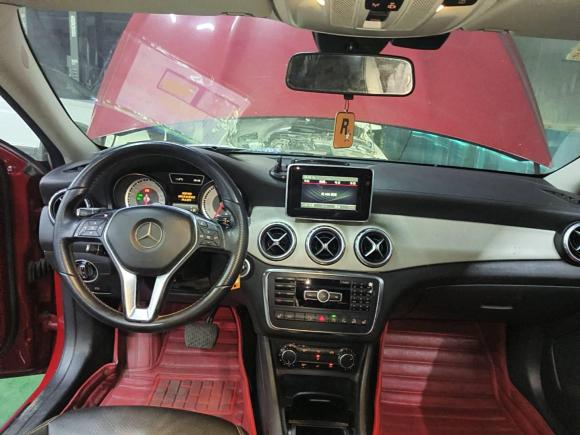 [常州·苏D] 二手奔驰奔驰GLA2015款 GLA 220 4MATIC 时尚型