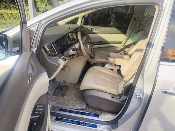 [成都·川A] 二手别克别克GL82011款 3.0L GT豪华商务豪雅版