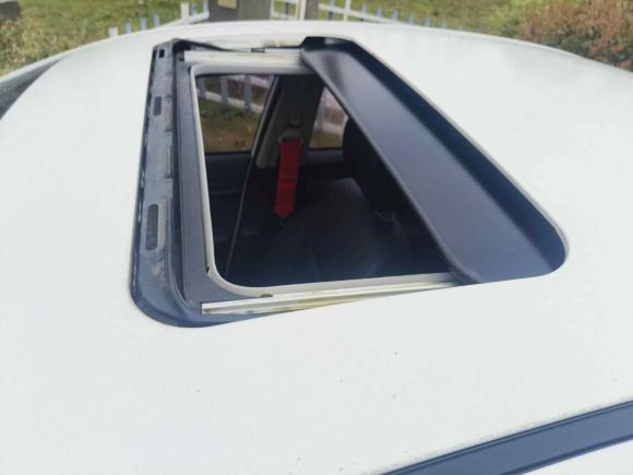 [上海·沪C] 二手荣威荣威3602015款 1.5L 自动豪华版