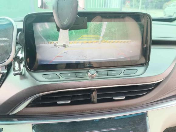 [武汉·鄂A] 二手别克别克GL82022款 陆上公务舱 652T 豪华型