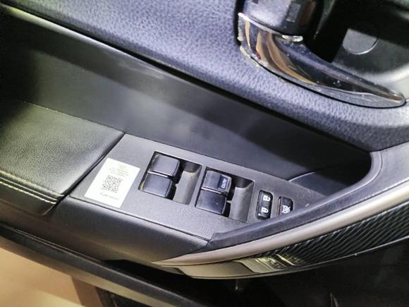 [广州·粤A] 二手丰田卡罗拉2014款 1.6L CVT GL-i真皮版