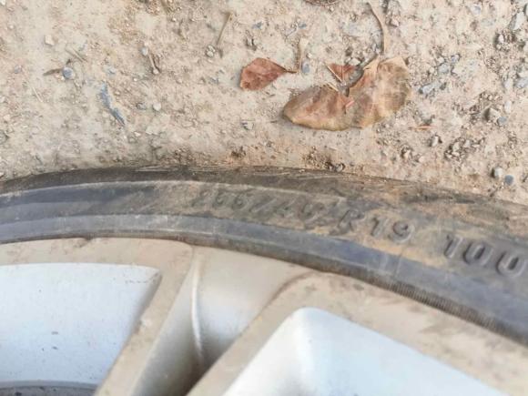 [南京·苏A] 二手奥迪奥迪A82011款 A8L 3.0 TFSI quattro豪华型(213kW)