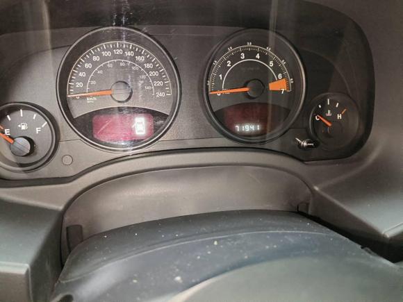 [上海·浙A] 二手Jeep指南者2014款 2.4L 四驱运动版