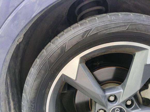 [上海·沪E] 二手奥迪奥迪Q32022款 35 TFSI 时尚动感型