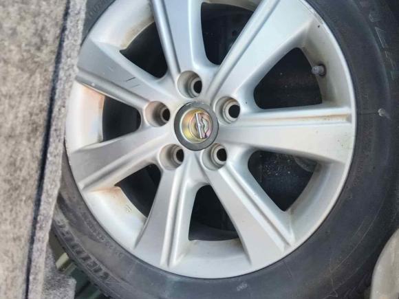 [上海·苏F] 二手丰田逸致2011款 180E CVT精英版