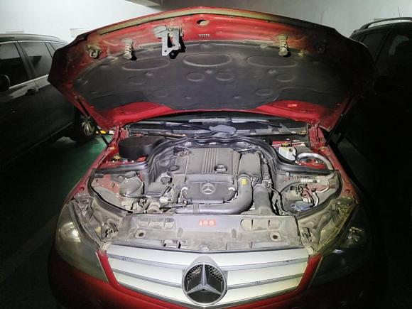 [苏州·苏E] 二手奔驰奔驰C级2011款 C 200 时尚旅行版