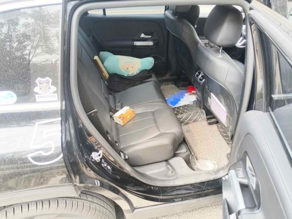 [苏州·苏B] 二手奔驰奔驰GLB2022款 GLB 220 动感型