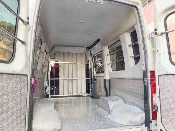 [广州·粤A] 二手依维柯依维柯欧胜2021款 2.0T 手动超瑞长轴短悬高顶侧拉门F1A