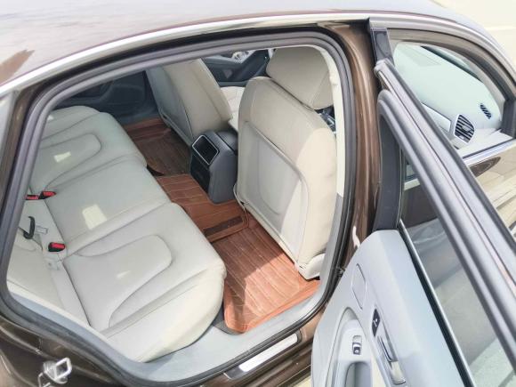[合肥·皖A] 二手奥迪奥迪A4L2013款 35 TFSI 自动标准型