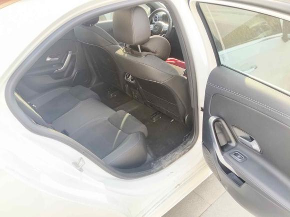 [济南·鲁A] 二手奔驰奔驰A级2022款 改款三 A 200 L 运动轿车时尚型