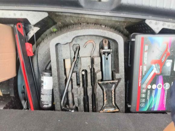 [广州·贵H] 二手奔腾奔腾X402019款 1.6L 自动豪华型 国V