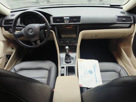 [武汉·鄂A] 二手大众帕萨特2013款 1.8TSI DSG尊荣版