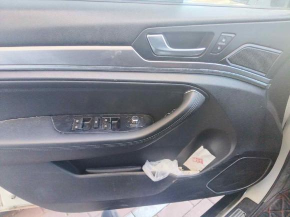 [青岛·鲁Q] 二手哈弗哈弗H62018款 蓝标 运动版 1.5T 手动两驱精英型