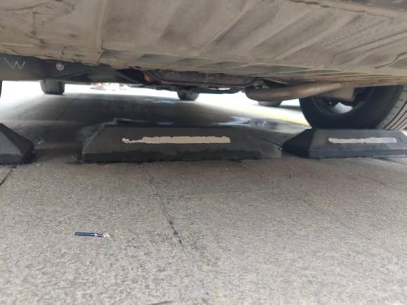 [广州·粤A] 二手丰田赛那SIENNA2024款 2.5L混动 四驱尊贵版