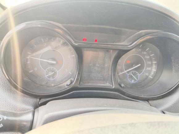 [成都·川G] 二手江铃域虎52018款 2.4T经典版柴油手动四驱豪华型长轴JX4D24A5L