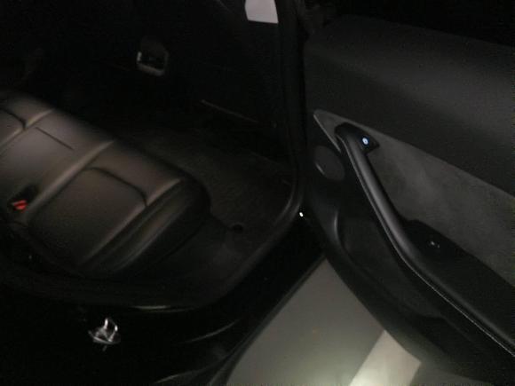 [南京·苏A] 二手特斯拉Model Y2022款 后轮驱动版