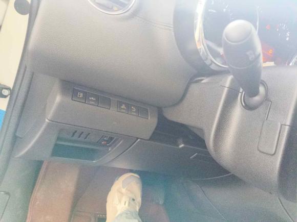 [武汉·鄂A] 二手标致标致30082015款 2.0L 自动经典版