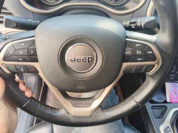 [义乌·浙G] 二手Jeep自由光2016款 2.4L 领先智能版
