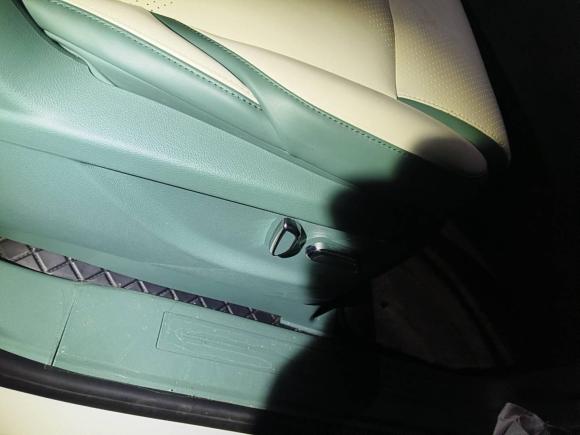 [上海·沪G] 二手别克别克GL82023款 ES陆尊 舒适型