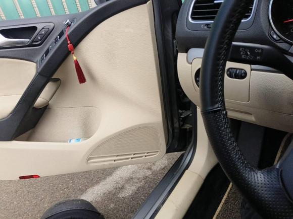 [济南·鲁A] 二手大众高尔夫2011款 1.6 自动时尚型