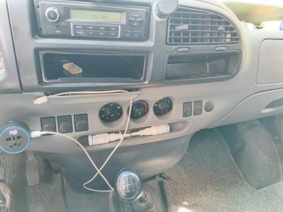 [杭州·鲁V] 二手福特经典全顺2016款 2.8T柴油短轴6座中顶多功能车JX493ZLQ4