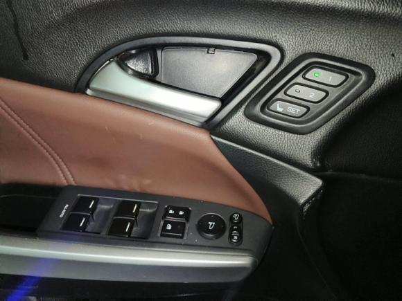 [深圳·粤B] 二手本田歌诗图2014款 3.0L AWD尊贵版