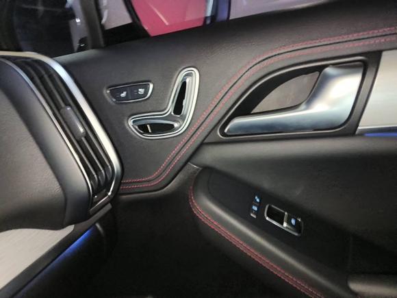 [广州·粤A] 二手比亚迪唐新能源2018款 DM 2.0T 全时四驱智联创领型 7座 国V