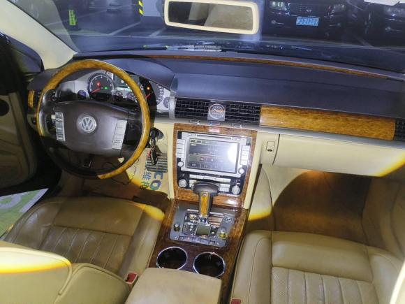 [上海·沪J] 二手大众辉腾2009款 3.6L V6 5座加长舒适版
