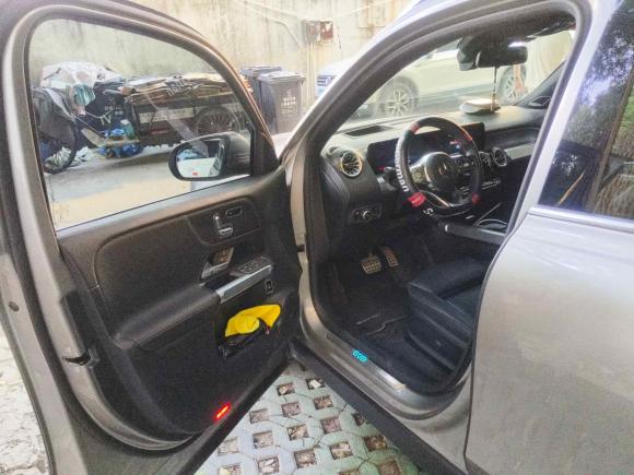 [上海·沪A] 二手奔驰奔驰EQB2022款 EQB 350 4MATIC 首发特别版