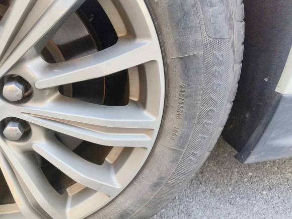 [上海·沪J] 二手凯迪拉克凯迪拉克XT52018款 25T 豪华型