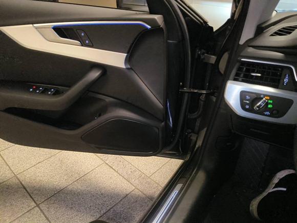 [上海·沪E] 二手奥迪奥迪A4L2020款 40 TFSI 豪华动感型