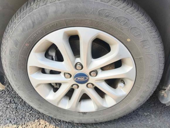 [成都·粤B] 二手福特福克斯2012款 两厢经典 1.8L 自动时尚型