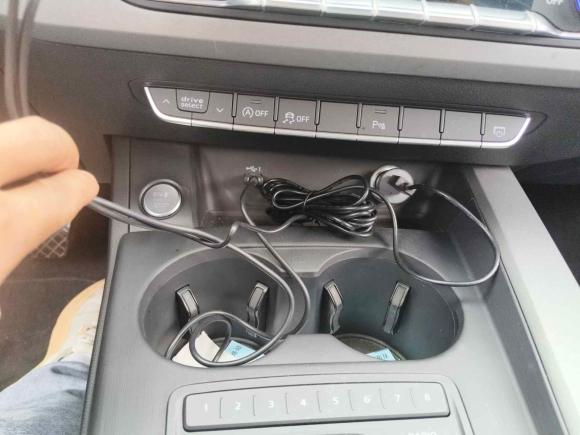 [苏州·苏E] 二手奥迪奥迪A4L2018款 30周年年型 40 TFSI 进取型