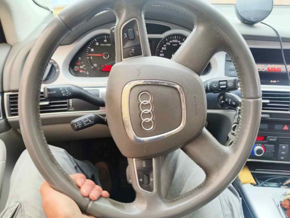 [上海·苏E] 二手奥迪奥迪A6L2011款 2.0 TFSI 自动标准型