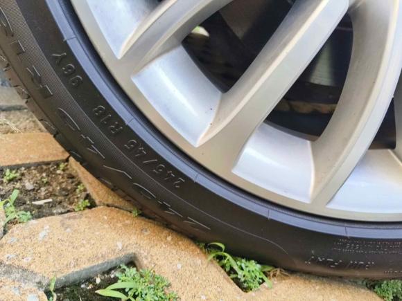 [广州·粤A] 二手宝马宝马5系2014款 525Li 豪华设计套装