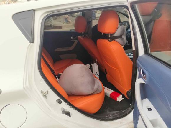 [济南·鲁A] 二手长安长安奔奔E-Star2022款 清心版 多彩款 磷酸铁锂