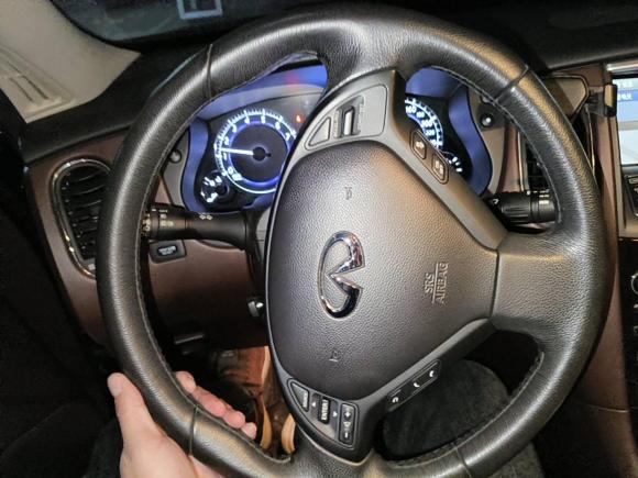 [南通·苏F] 二手英菲尼迪英菲尼迪QX502013款 2.5L 两驱优雅版