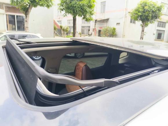 [广州·粤A] 二手魏牌魏牌 VV62021款 2.0T 两驱智享+