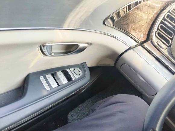 [宁波·浙B] 二手比亚迪比亚迪e92021款 商务版