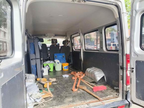 [宁波·浙B] 二手东风御风御风2021款 2.0T动力王前驱物流车长轴中顶6-9座国VI ZD20