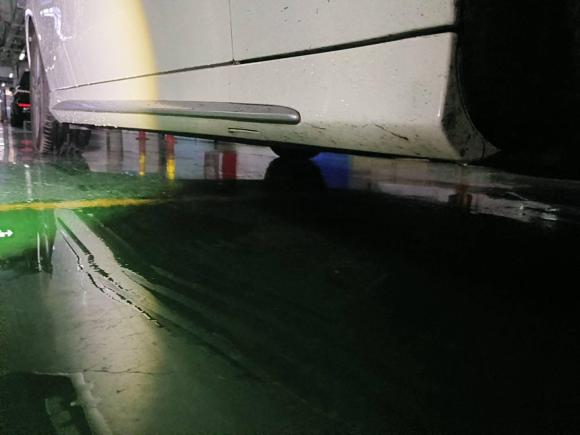 [苏州·苏U] 二手奔驰奔驰C级2021款 C 200 L 时尚型运动版