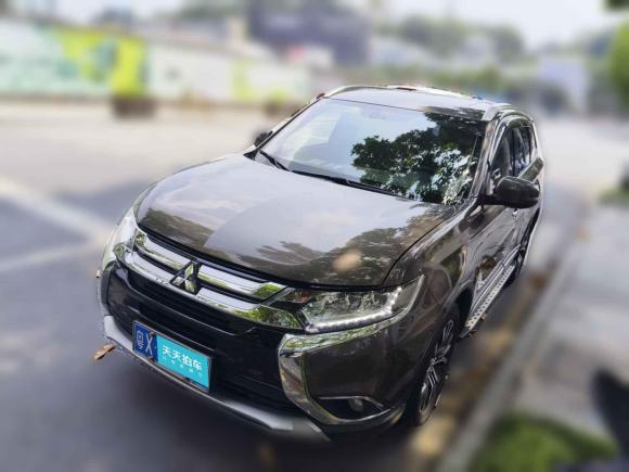 三菱歐藍(lán)德2018款 2.4L 四驅(qū)豪華版 7座「佛山二手車」「天天拍車」