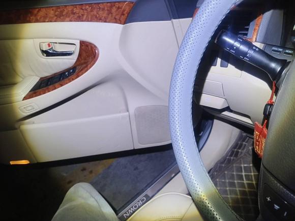 [济南·粤B] 二手丰田皇冠2007款 3.0L Royal 真皮版