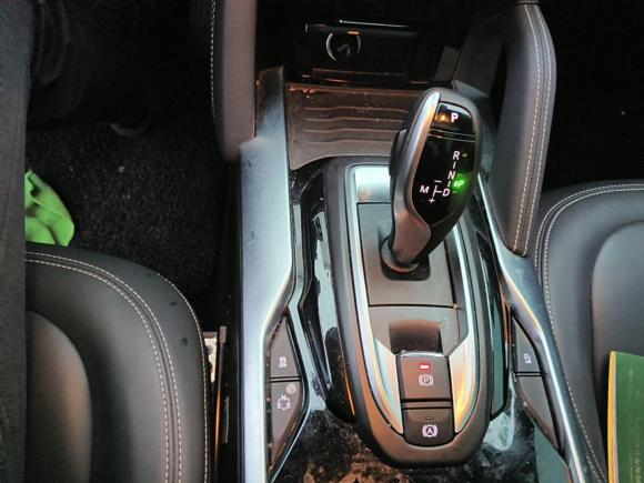 [上海·沪C] 二手中华中华V72018款 280T DCT豪华型 5座