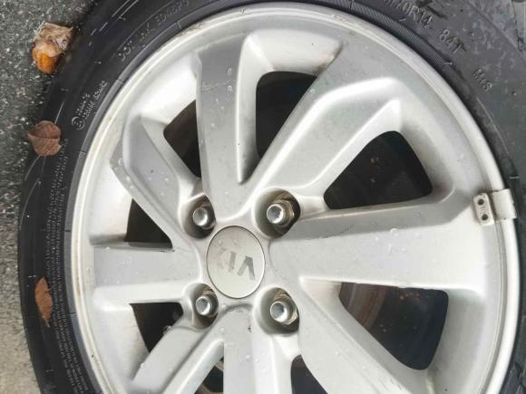 [杭州·沪C] 二手起亚起亚K22015款 两厢 1.4L AT GLS炫酷版