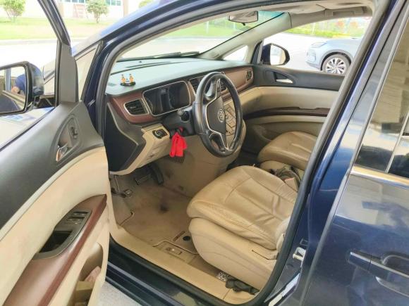 [广州·粤A] 二手别克别克GL82015款 2.4L 豪华商务尊享版