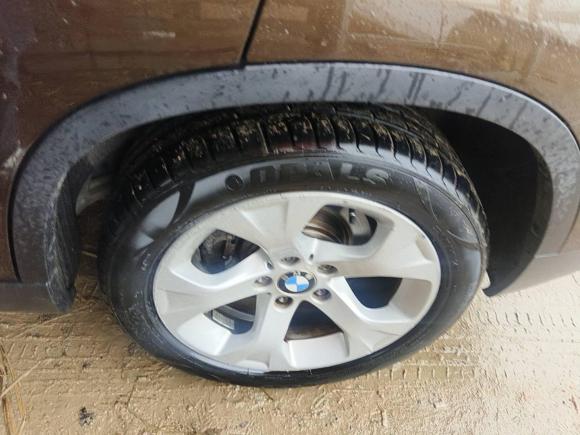 [青岛·鲁D] 二手宝马宝马X12012款 sDrive18i 时尚型