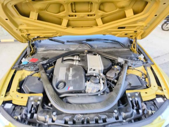 [南通·苏F] 二手宝马宝马M42016款 M4双门轿跑车 竞速限量版