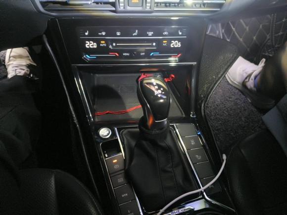 [广州·粤A] 二手大众帕萨特新能源2020款 430PHEV 混动豪华版 国VI